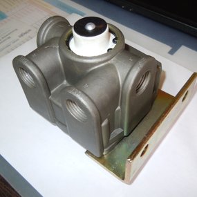 kran_tormoznoj_kia_granbird_r12.jpg